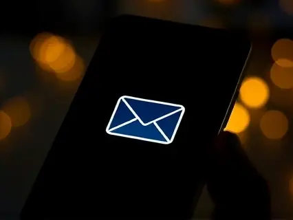 Celular com notificação de mensagem