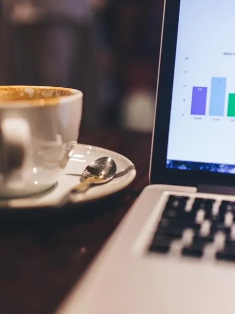 Notebook e café